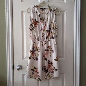 Dynamite white floral dress